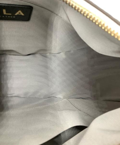 FURLA（フルラ）FURLA (フルラ) ショルダーバッグ ホワイトの古着・服飾アイテム