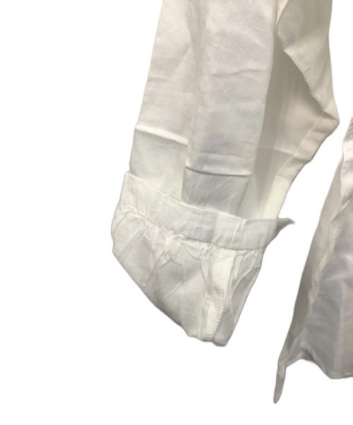 YARRA（ヤラ）YARRA (ヤラ) バンドカラーシャツ ホワイト サイズ:Ｆｒｅｅ 未使用品の古着・服飾アイテム