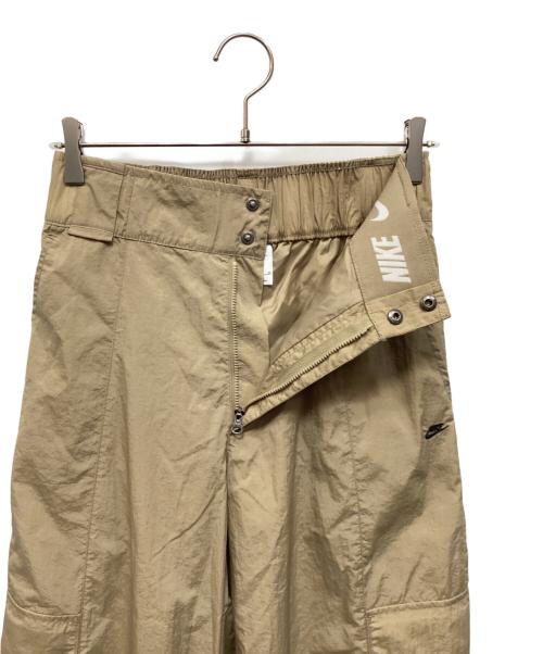 NIKE（ナイキ）NIKE (ナイキ) ウーブンカーゴパンツ ブラウン サイズ:Ｍの古着・服飾アイテム