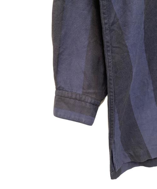 ISSEY MIYAKE（イッセイミヤケ）ISSEY MIYAKE (イッセイミヤケ) 長袖カットソー ブルー サイズ:Ｌの古着・服飾アイテム