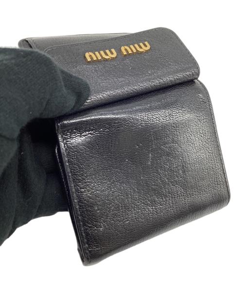 MIU MIU（ミュウミュウ）MIU MIU (ミュウミュウ) 3つ折り財布 ブラックの古着・服飾アイテム