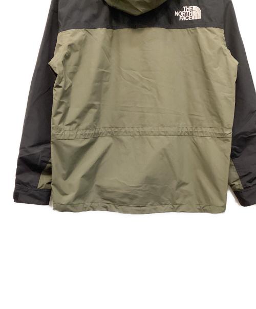 THE NORTH FACE（ザ ノース フェイス）THE NORTH FACE (ザ ノース フェイス) マウンテンライトジャケット ブラック×オリーブ サイズ:Ｍ 未使用品の古着・服飾アイテム