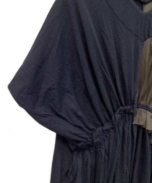 ZUCCA（ズッカ）ZUCCA (ズッカ) ギャザードッキングワンピース ネイビー×グレー サイズ:Ｍの古着・服飾アイテム