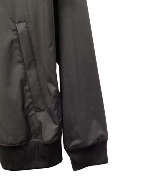 THE NORTH FACE（ザ ノース フェイス）THE NORTH FACE (ザ ノース フェイス) ジャケット ブラック×レッド サイズ:Ｓの古着・服飾アイテム