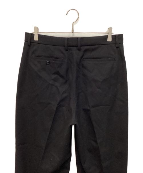 BEAMS（ビームス）BEAMS (ビームス) タックパンツ ブラック サイズ:Ｍの古着・服飾アイテム