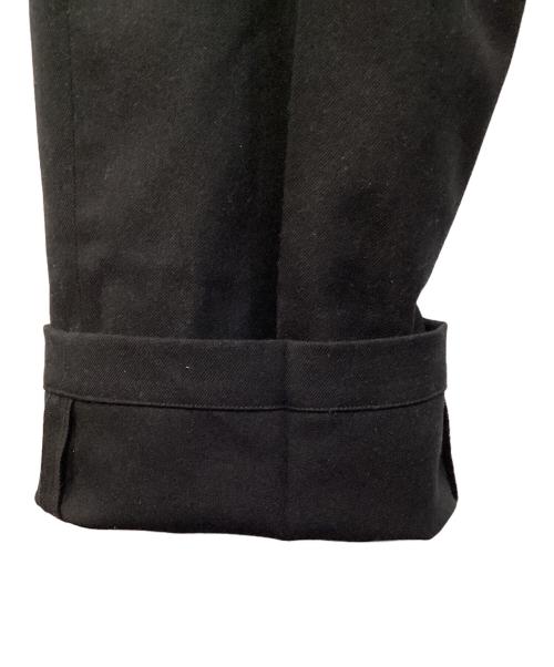 BEAMS（ビームス）BEAMS (ビームス) タックパンツ ブラック サイズ:Ｍの古着・服飾アイテム