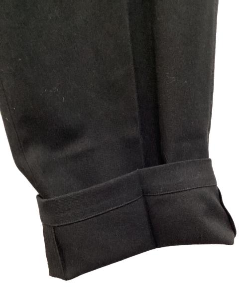 BEAMS（ビームス）BEAMS (ビームス) タックパンツ ブラック サイズ:Ｍの古着・服飾アイテム