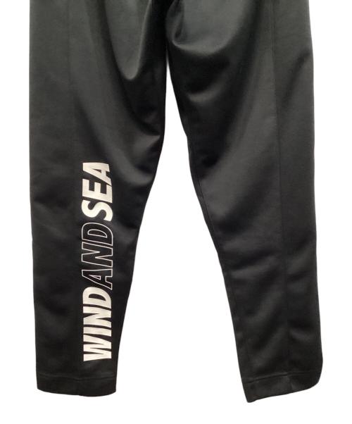 WIND AND SEA（ウィンダンシー）WIND AND SEA (ウィンダンシー) トラックパンツ ブラック×ホワイト サイズ:Sの古着・服飾アイテム