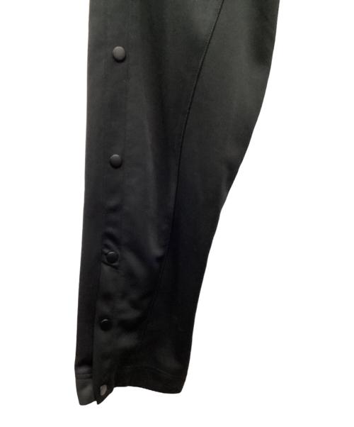 WIND AND SEA（ウィンダンシー）WIND AND SEA (ウィンダンシー) トラックパンツ ブラック×ホワイト サイズ:Sの古着・服飾アイテム