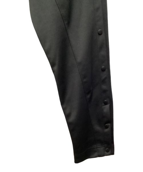 WIND AND SEA（ウィンダンシー）WIND AND SEA (ウィンダンシー) トラックパンツ ブラック×ホワイト サイズ:Sの古着・服飾アイテム