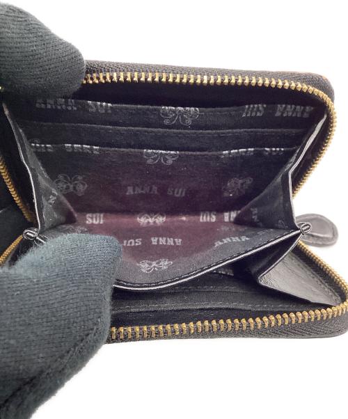 ANNA SUI（アナスイ）ANNA SUI (アナスイ) ラウンドジップウォレット ブラウン×ブラックの古着・服飾アイテム