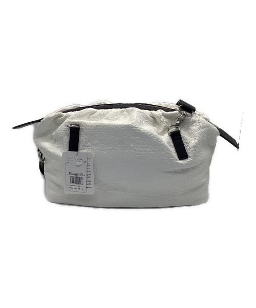 ADORE（アドーア）ADORE (アドーア) ショルダーバッグ ホワイト×ブラック 未使用品の古着・服飾アイテム