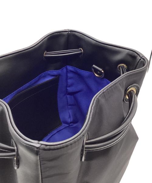 ADORE（アドーア）ADORE (アドーア) ナイロンショルダーバッグ ブラック×ブルー 未使用品の古着・服飾アイテム