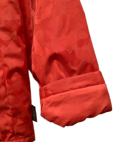A BATHING APE（ア ベイシング エイプ）A BATHING APE (ア ベイシング エイプ) ダウンジャケット レッド サイズ:Mの古着・服飾アイテム