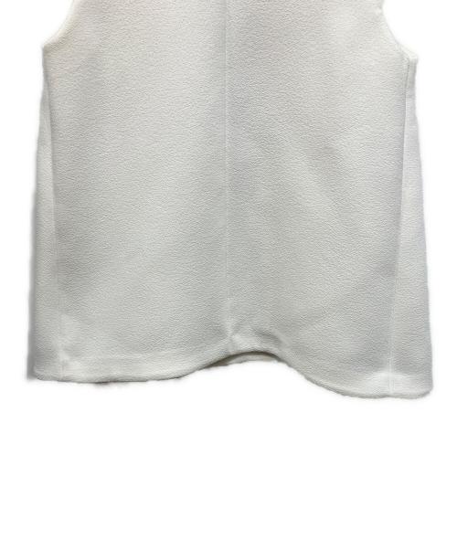 YOKO CHAN（ヨーコチャン）YOKO CHAN (ヨーコチャン) キャップスリーブブラウス ホワイト サイズ:40の古着・服飾アイテム