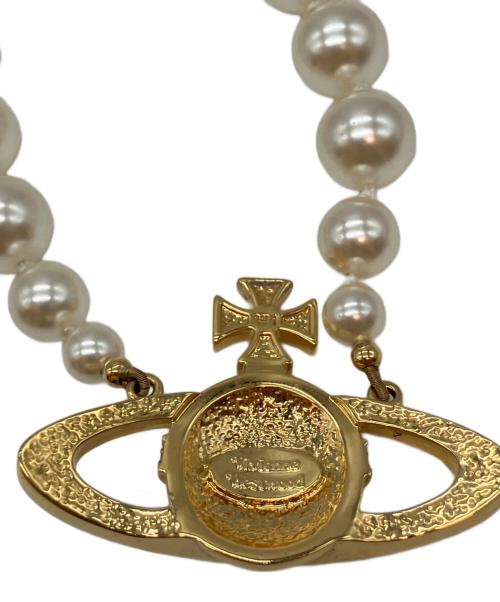 Vivienne Westwood（ヴィヴィアンウエストウッド）Vivienne Westwood (ヴィヴィアンウエストウッド) ONE ROW PEARL BAS RELIEF(ワン ロー パール バスレリーフ) チョーカー サイズ:全長38　の古着・服飾アイテム