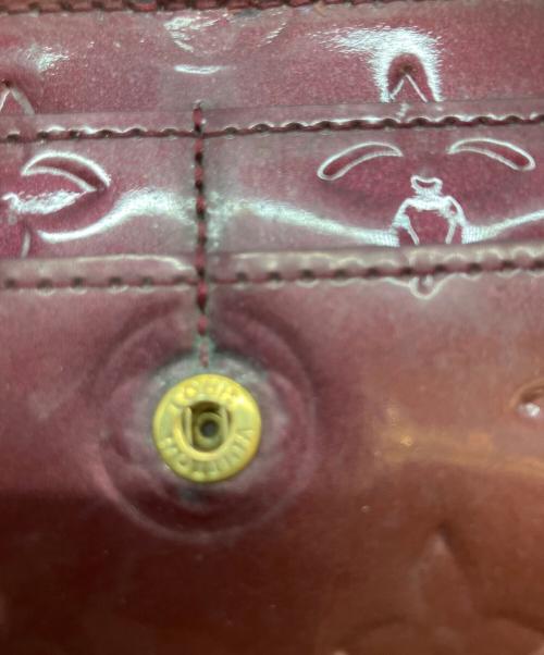 LOUIS VUITTON（ルイ ヴィトン）LOUIS VUITTON (ルイ ヴィトン) ヴェルニ ポルトフォイユ・サラ 長財布 M93577 ヴィオレットの古着・服飾アイテム