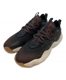 adidas（アディダス）の古着「TRAE YOUNG 3」｜ブラウン×ホワイト