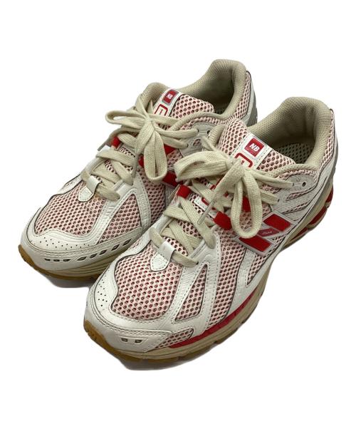 NEW BALANCE（ニューバランス）NEW BALANCE (ニューバランス) ローカットスニーカー ホワイト×レッド サイズ:27cmの古着・服飾アイテム