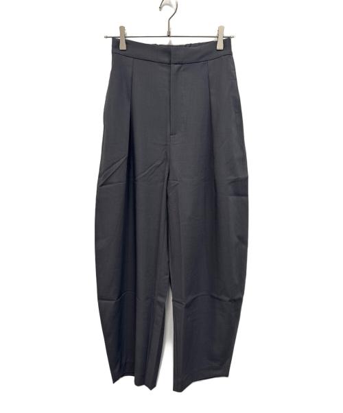 forme（フォルメ）forme (フォルメ) カーブパンツ チャコールグレー サイズ:1 未使用品の古着・服飾アイテム