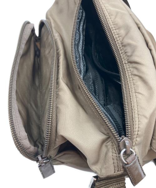 PRADA（プラダ）PRADA (プラダ) ナイロンショルダーバッグ グリーンの古着・服飾アイテム