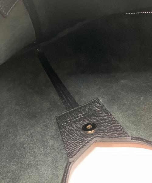 AULENTTI（オウレンティ）AULENTTI (オウレンティ) レザーバッグ ブラックの古着・服飾アイテム