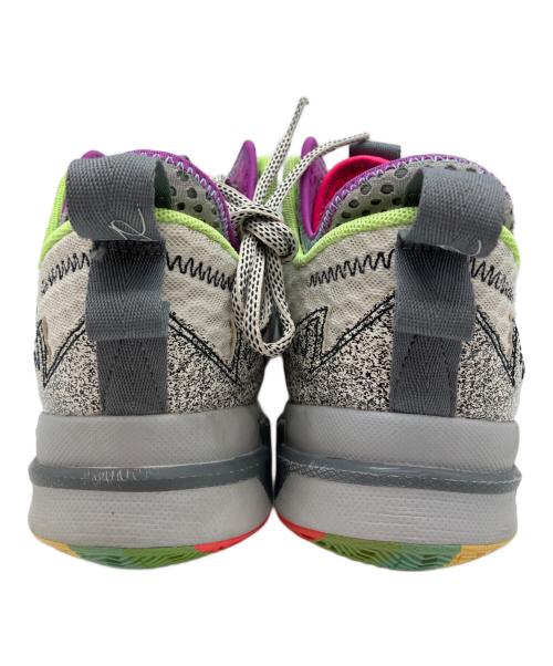 NIKE（ナイキ）NIKE (ナイキ) ハイカットスニーカー RETRO_CHICAGO_PATENT ライトグレー サイズ:27.5cmの古着・服飾アイテム