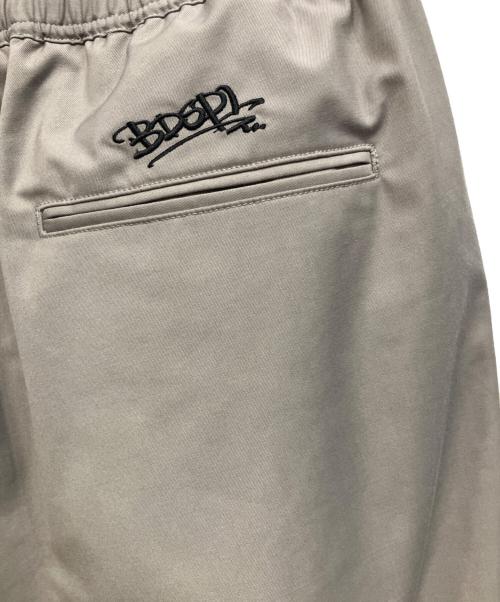BUDSPOOL（バッズプール）BUDSPOOL (バッズプール) パンツ グレー サイズ:XLの古着・服飾アイテム