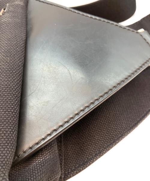 BALENCIAGA（バレンシアガ）BALENCIAGA (バレンシアガ) BALENCIAGA ボディーバッグ 433625 ブラックの古着・服飾アイテム