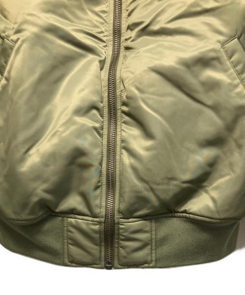 CANTERBURY OF NEWZEALAND（カンターベリーオブニュージーランド）CANTERBURY OF NEWZEALAND (カンターベリーオブニュージーランド) ディフェンダージャケット オリーブ サイズ:Lの古着・服飾アイテム