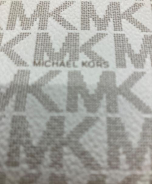 MICHAEL KORS（マイケル・コース）MICHAEL KORS (マイケル・コース) コーテッドキャンバス 長財布 ホワイトの古着・服飾アイテム