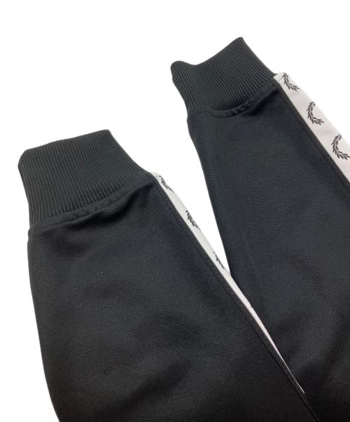 FRED PERRY（フレッドペリー）FRED PERRY (フレッドペリー) トラックジャケット ブラック サイズ:US6の古着・服飾アイテム