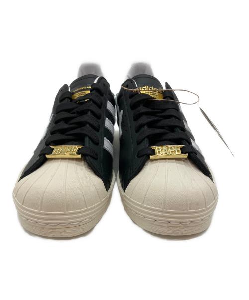 adidas（アディダス）adidas (アディダス) A BATHING APE (ア ベイシング エイプ) スーパースター ローカットスニーカー ブラック×ホワイト サイズ:22cm 未使用品の古着・服飾アイテム