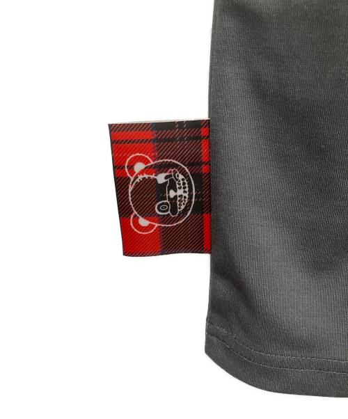 UNIVERSAL STUDIOS JAPAN（ユニバーサルスタジオジャパン）UNIVERSAL STUDIOS JAPAN (ユニバーサルスタジオジャパン) ハミクマ ハロウィン ホラーナイト 2025 半袖カットソー グレー サイズ:FREEの古着・服飾アイテム