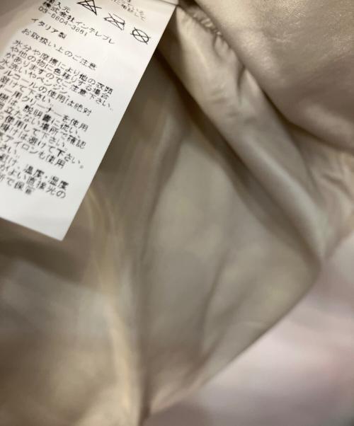 EMMETI（エンメティ）EMMETI (エンメティ) ムートン ダウンベスト アイボリー サイズ:40の古着・服飾アイテム