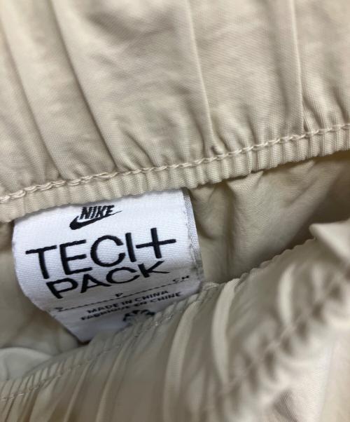 NIKE（ナイキ）NIKE (ナイキ) NSW TP ウーブン UL カーゴ ショート ハーフパンツ ベージュ サイズ:Sの古着・服飾アイテム