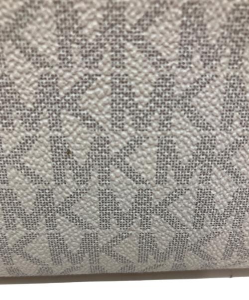MICHAEL KORS（マイケル・コース）MICHAEL KORS (マイケル・コース) シグネチャー ショルダーバッグ ホワイトの古着・服飾アイテム