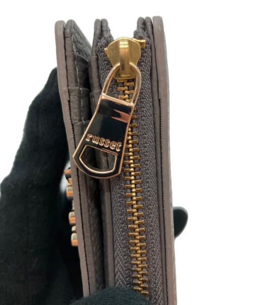 russet（ラシット）russet (ラシット) モノグラムプレート ハーフウォレット 2つ折り財布 グレーの古着・服飾アイテム