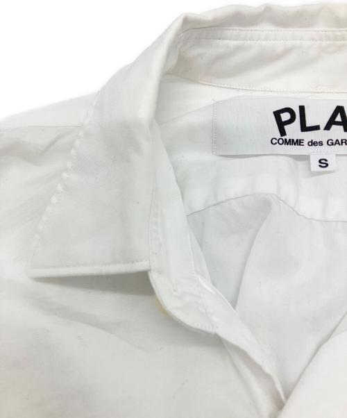 PLAY COMME des GARCONS（プレイコムデギャルソン）PLAY COMME des GARCONS (プレイコムデギャルソン) 長袖シャツ ホワイト サイズ:Sの古着・服飾アイテム