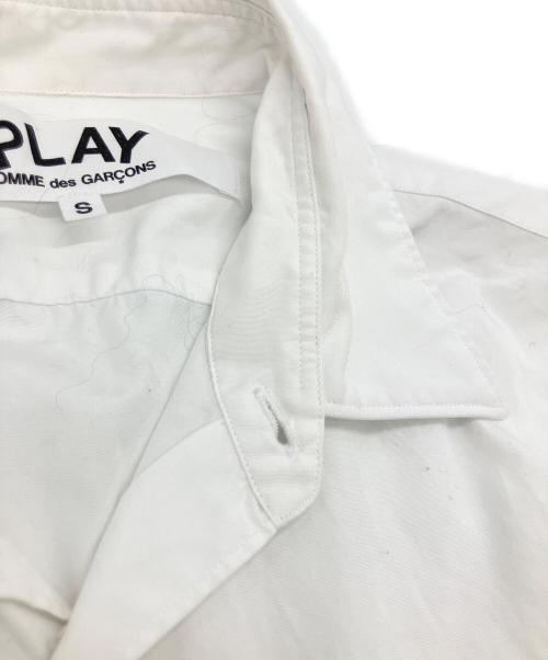 PLAY COMME des GARCONS（プレイコムデギャルソン）PLAY COMME des GARCONS (プレイコムデギャルソン) 長袖シャツ ホワイト サイズ:Sの古着・服飾アイテム