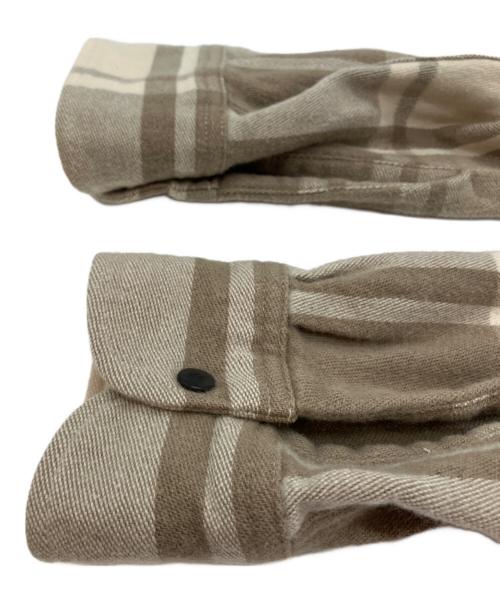 UNUSED（アンユーズド）UNUSED (アンユーズド) オーバーサイズ チェックシャツ 17AW 長袖シャツ ベージュ×ブラウン サイズ:3の古着・服飾アイテム