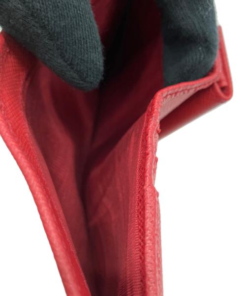 PRADA（プラダ）PRADA (プラダ) サフィアーノ 2つ折り財布 レッドの古着・服飾アイテム