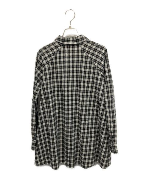 BURBERRY BLUE LABEL（バーバリー ブルー レーベル）BURBERRY BLUE LABEL (バーバリー ブルー レーベル) 長袖シャツ ブラック サイズ:38の古着・服飾アイテム
