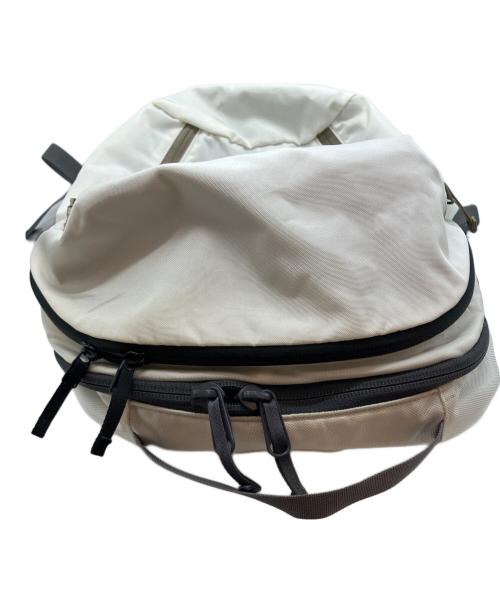 ARC'TERYX（アークテリクス）ARC'TERYX (アークテリクス) BEAMS (ビームス) マンティス 別注Mantis 26 Backpack ホワイトの古着・服飾アイテム