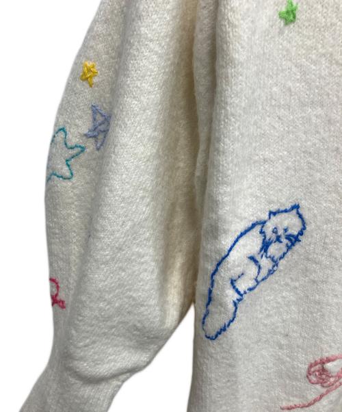 furfur（ファーファー）furfur (ファーファー) 厚手カーディガン ホワイト×ベージュ サイズ:Freeの古着・服飾アイテム