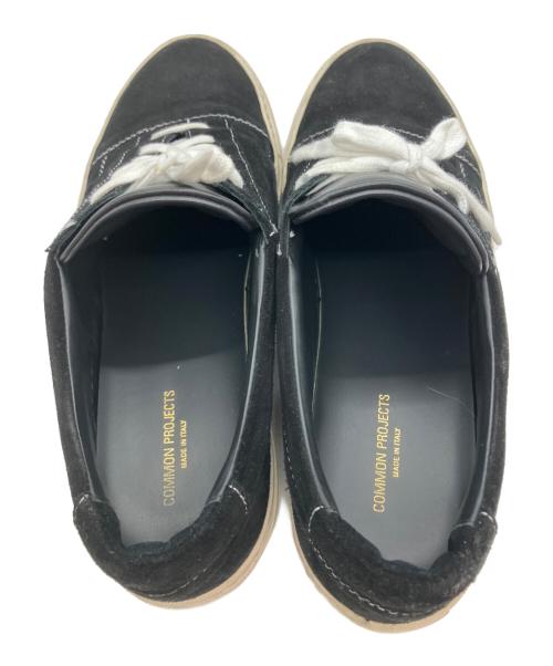 COMMON PROJECTS（コモンプロジェクツ）COMMON PROJECTS (コモンプロジェクツ) Cap Toe Suede Sneaker スウェード ローカットスニーカー ブラック サイズ:43の古着・服飾アイテム