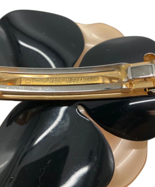 ALEXANDRE de Paris（アレクサンドルドゥパリ）ALEXANDRE de Paris (アレクサンドルドゥパリ) バレッタ ブラック×ベージュの古着・服飾アイテム