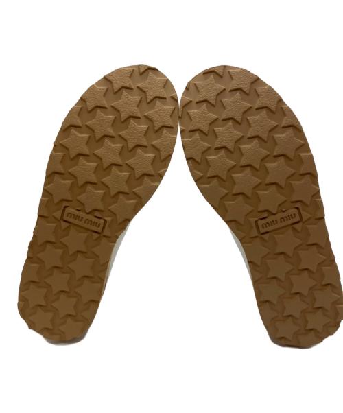 MIU MIU（ミュウミュウ）MIU MIU (ミュウミュウ) キャンパス地 コルクスニーカー ホワイト サイズ:40の古着・服飾アイテム