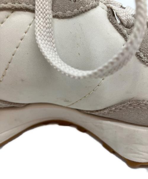 NEW BALANCE（ニューバランス）NEW BALANCE (ニューバランス) 327 ローカットスニーカー グレー サイズ:22cmの古着・服飾アイテム