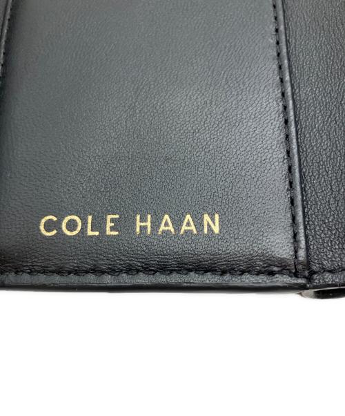 COLE HAAN（コールハーン）COLE HAAN (コールハーン) 3つ折り財布 ブラック×ホワイトの古着・服飾アイテム